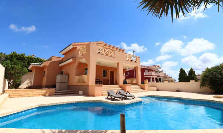 Villa - Herverkoop - Cuidad Quesada* -
                La Fiesta