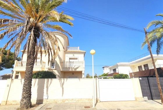 Villa - Herverkoop - Orihuela Costa* - Cabo Roig*