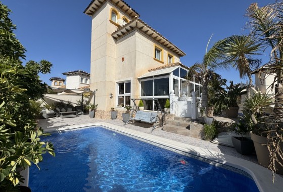 Villa - Herverkoop - Orihuela Costa* - La Zenia*