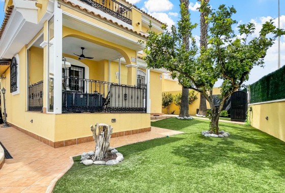 Villa - Herverkoop - Orihuela Costa* - Los Dolses*