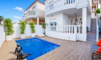 Villa - Herverkoop -
            Orihuela Costa* - PH3166