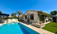 Villa - Herverkoop -
            Orihuela Costa* - UR-30701