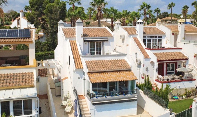 Villa - Herverkoop - Orihuela Costa* -
                Villamartin*