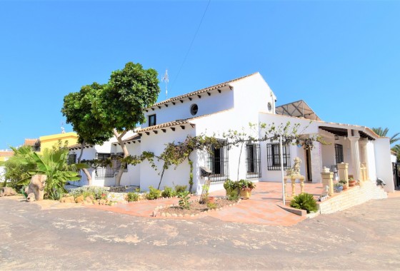 Villa - Herverkoop - Orihuela Costa* - Villamartin*