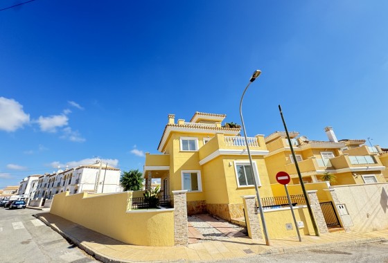 Villa - Herverkoop - Orihuela Costa* - Villamartin*