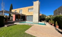 Villa - Herverkoop -
            Orihuela Costa - VR-81705