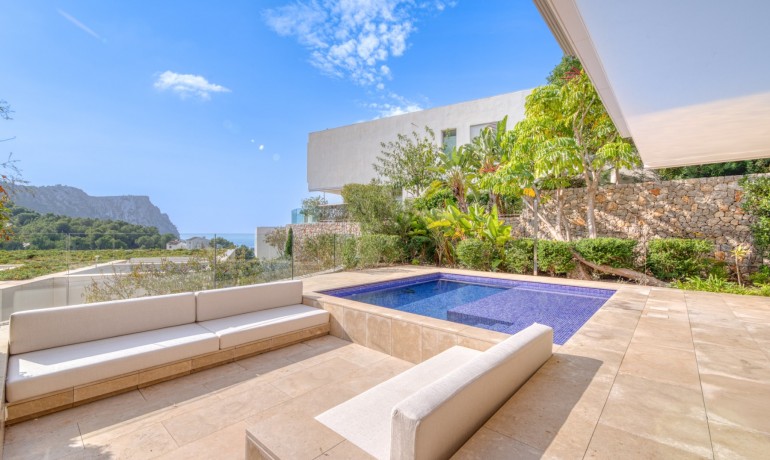 Villa - Herverkoop - Port d'Andratx -
                Andratx