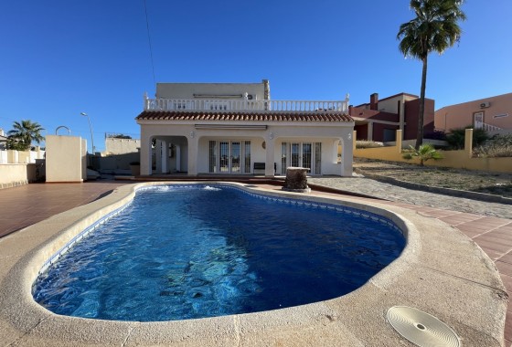 Villa - Herverkoop - Torrevieja* - Los Balcones*