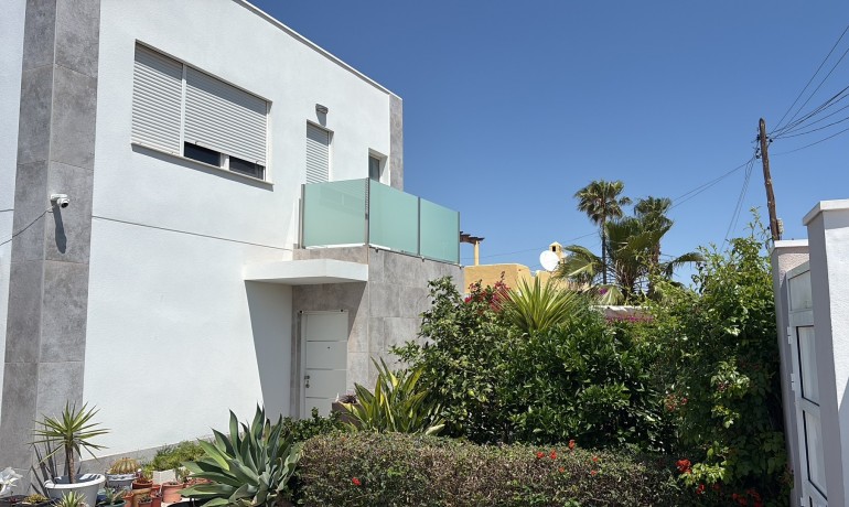 Villa - Herverkoop - Torrevieja* -
                Torreta - Florida