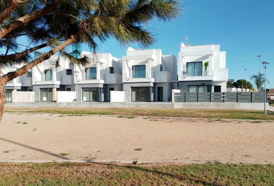 Villa - Nueva construcción  -  - 