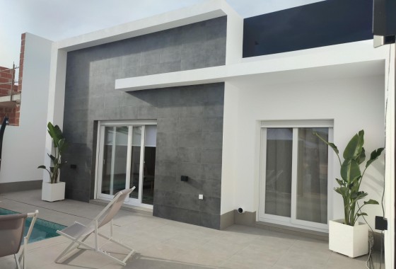 Villa - Nueva construcción  -  - 