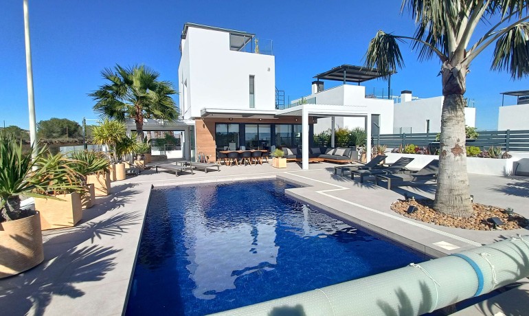 Villa - Revente - Algorfa -
                La Finca Golf Resort