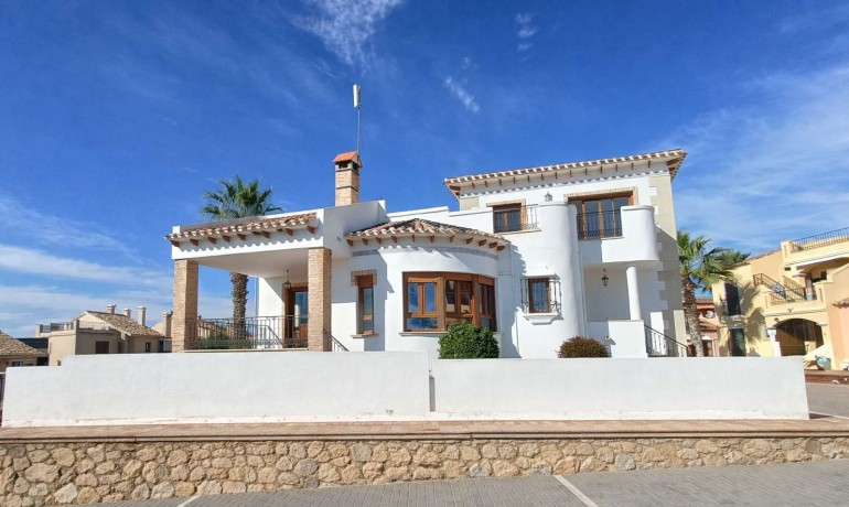 Villa - Revente - Algorfa -
                La Finca Golf Resort