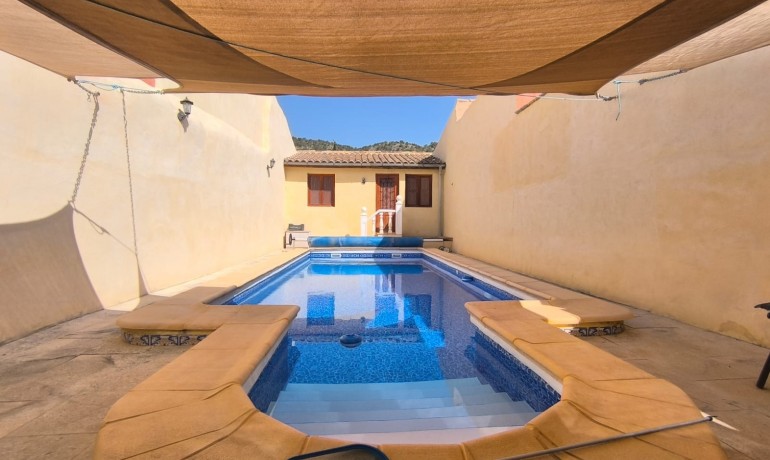 Villa - Revente - Chinorlet -
                Chinorlet