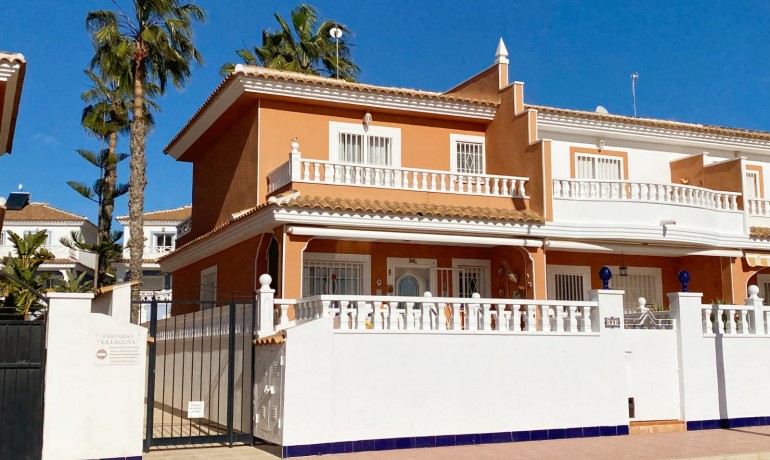 Villa - Revente - Cuidad Quesada* -
                Doña Pepa