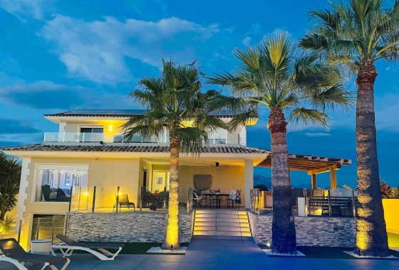 Villa - Revente - L´Alfàs del Pí* - pueblo
