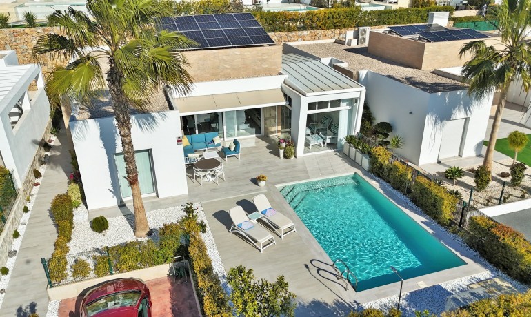 Villa - Sale - Algorfa* -
                La Finca Golf Resort