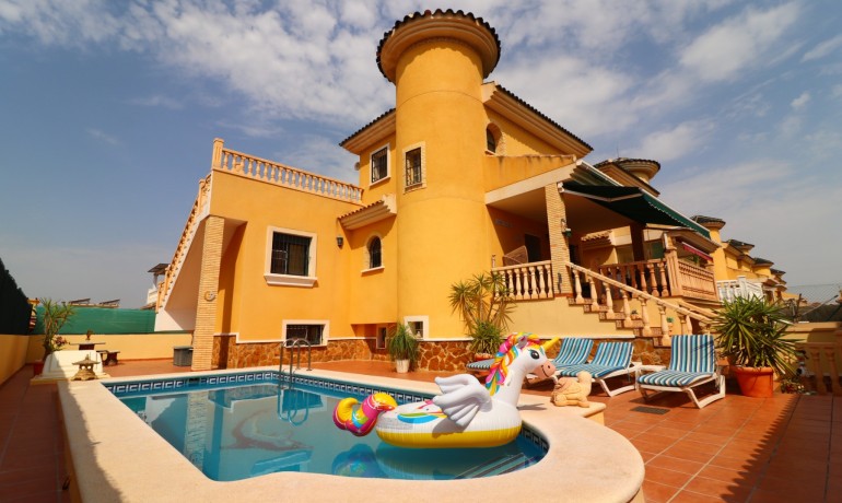 Villa - Sale - Algorfa* -
                Lo Crispin