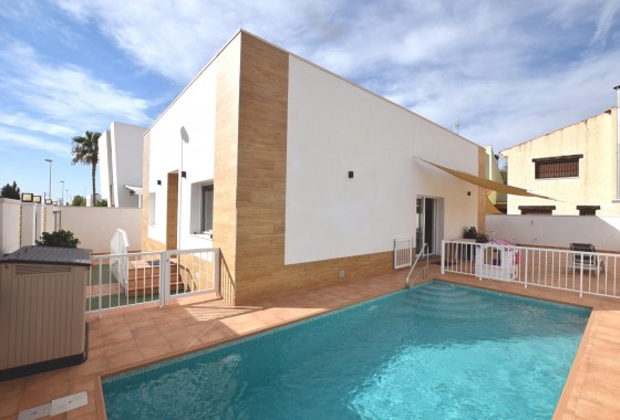 Villa - Sale - Alicante* - Almoradi*