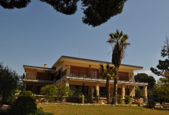 Villa - Sale - Alicante* - Elda*