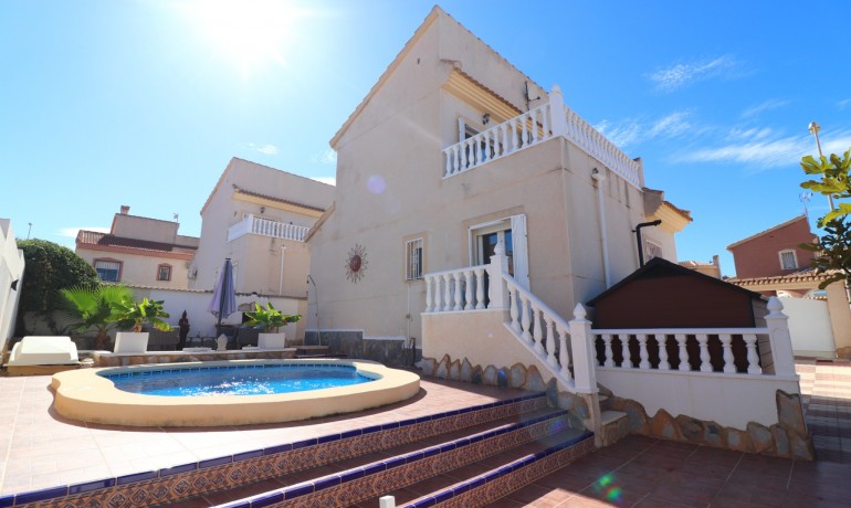 Villa - Sale - Benimar -
                Benimar II