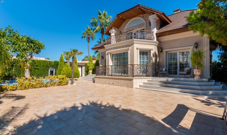 Villa - Sale - Ciudad Quesada -
                Doña Pepa