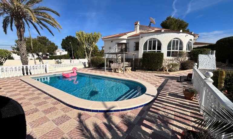 Villa - Sale - Cuidad Quesada* -
                CENTRO