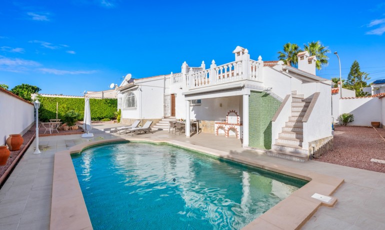 Villa - Sale - Cuidad Quesada* -
                Rojales