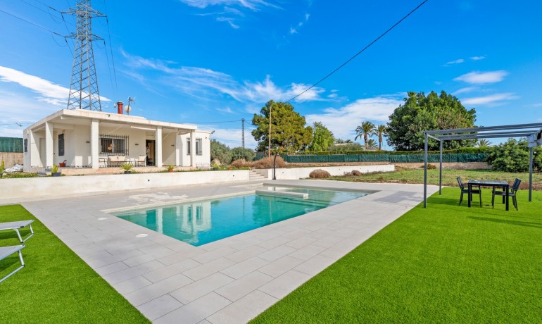 Villa - Sale - Elche* -
                Elche/Elx