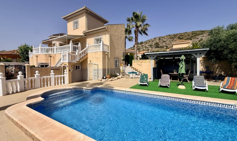 Villa - Sale - Hondón de las Nieves -
                Hondón de las Nieves*