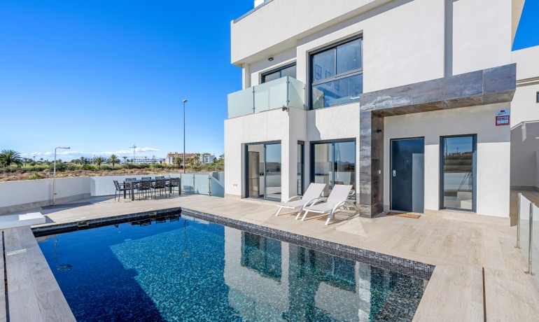 Villa - Sale - Los Alcázares* -
                Serena Golf