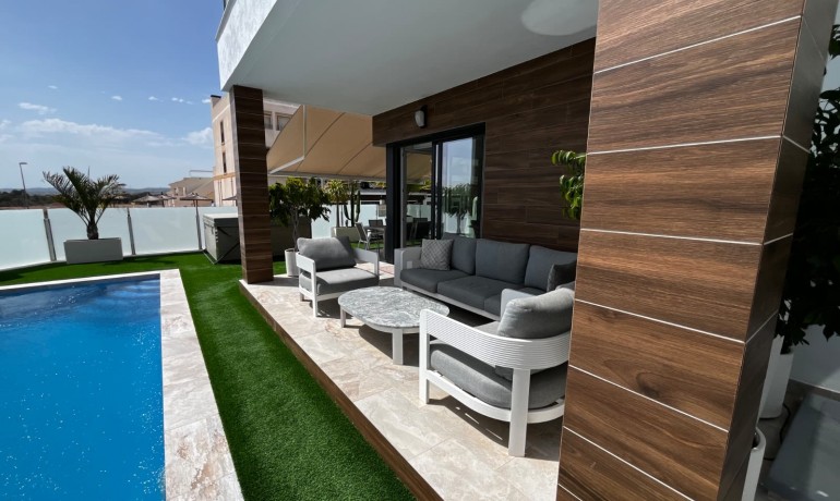 Villa - Sale - Los Montesinos -
                Entre Naranjos / Vistabella Golf