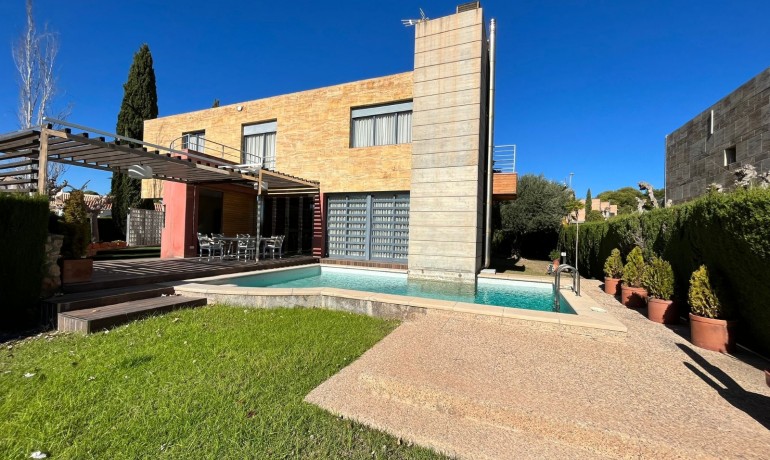 Villa - Sale - Orihuela Costa -
                Dehesa de Campoamor
