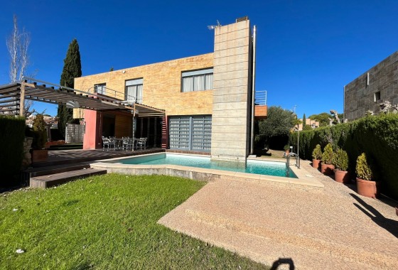 Villa - Sale - Orihuela Costa - Dehesa de Campoamor