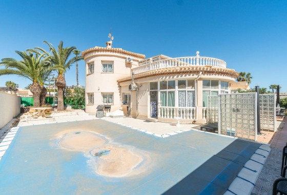 Villa - Sale - Orihuela Costa* - La Zenia