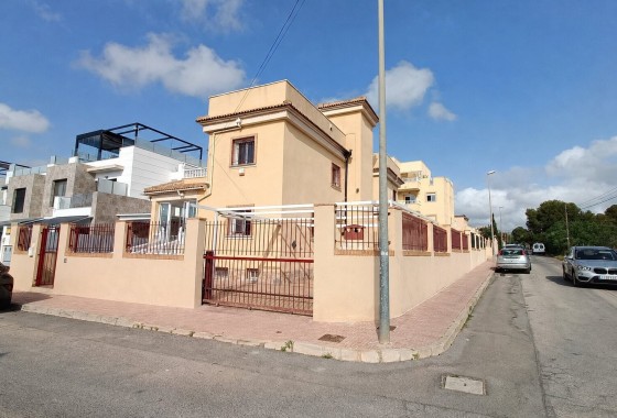 Villa - Sale - Orihuela Costa - Lomas de Don Juan
