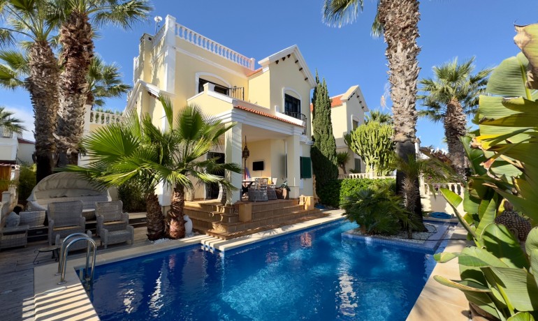 Villa * - Sale - Orihuela Costa* -
                Los Dolses*