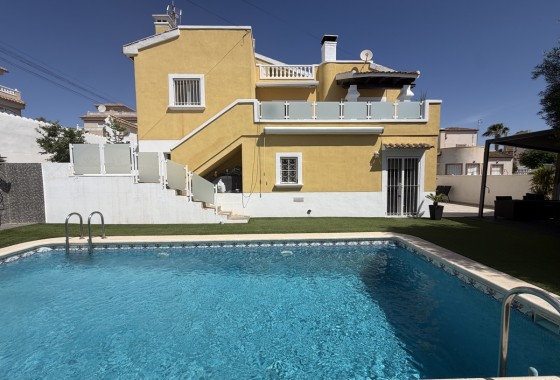 Villa - Sale - Orihuela Costa - Villamartin