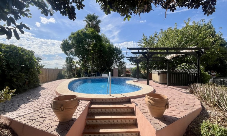 Villa - Sale - Orihuela* -
                Orihuela