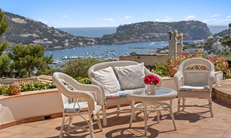 Villa - Sale - Port d'Andratx -
                Andratx