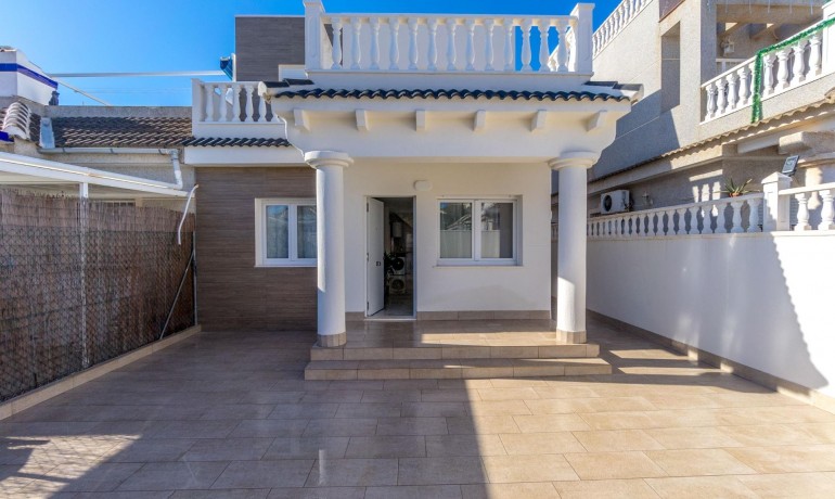 Villa - Sale - Torrevieja* -
                El chaparral