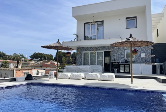 Villa - Sale - Torrevieja - Los Balcones