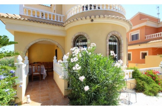 Villa - Sale - Villamartin - Costa Blanca