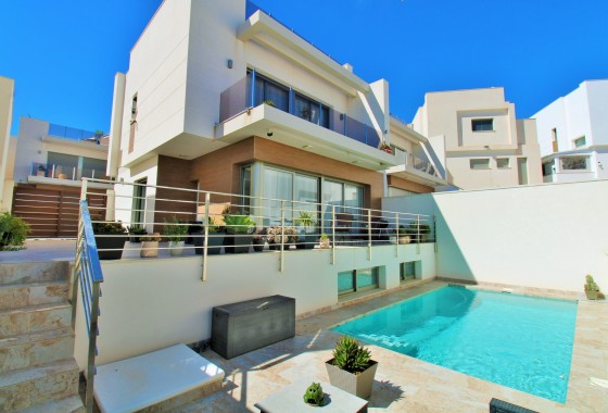 Villa - Sale - Villamartin - Villamartin