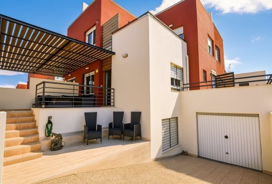 Villa - Venta - Algorfa - La Finca Golf Resort
