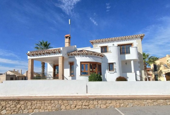 Villa - Venta - Algorfa - La Finca Golf Resort