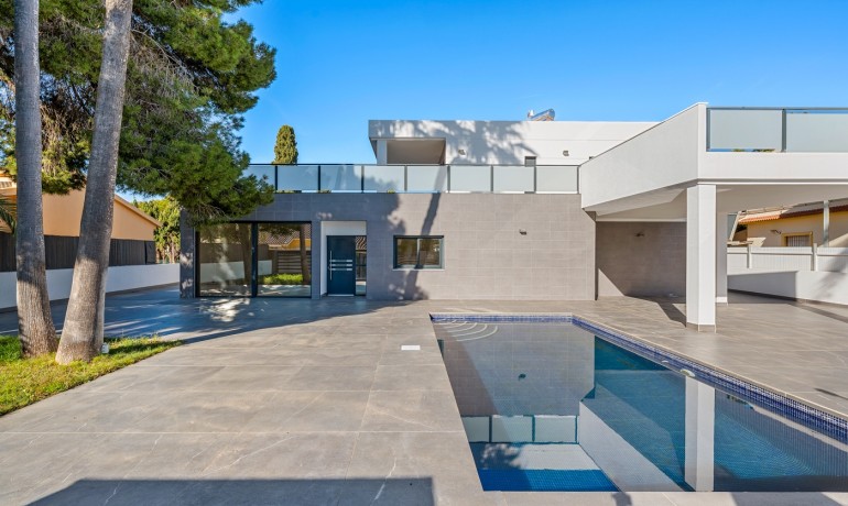 Villa - Venta - Campoamor -
                Campoamor