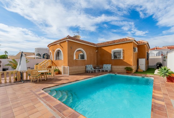 Villa - Venta - Ciudad Quesada - Ciudad Quesada - Town