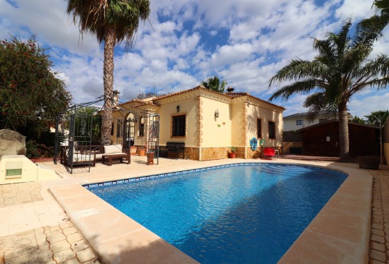 Villa - Venta - Formentera del Segura - Fincas de La Vega