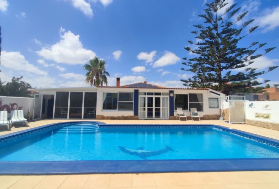 Villa - Venta - Gea Y Truyols - Gea Y Truyols